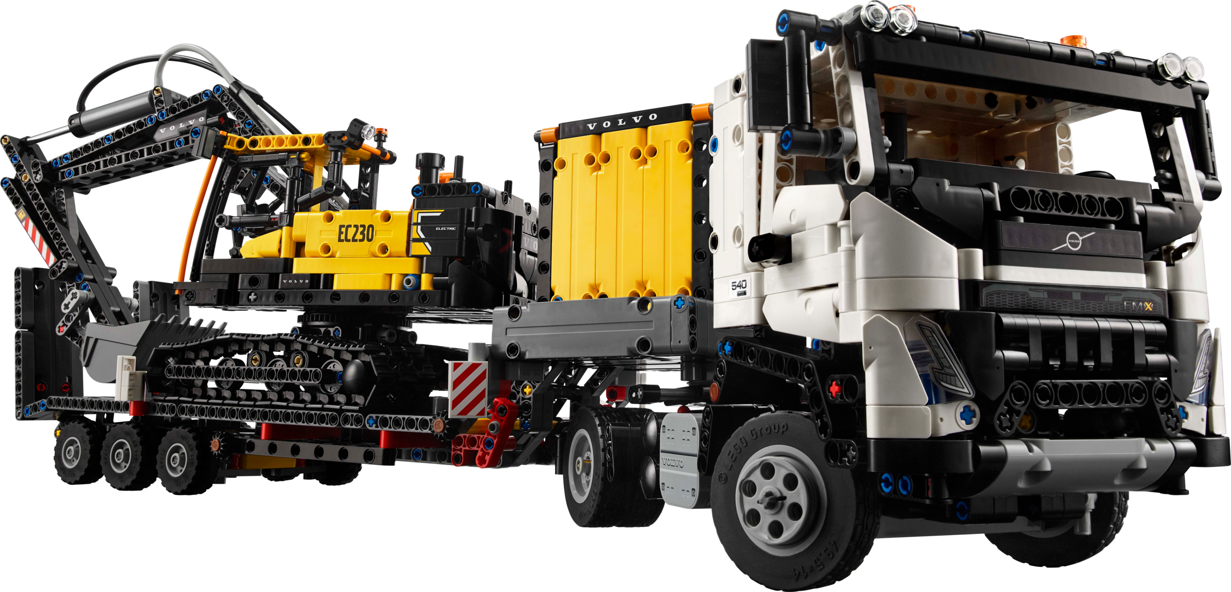 Volvo FMX Truck &amp; EC230 Electric Excavator